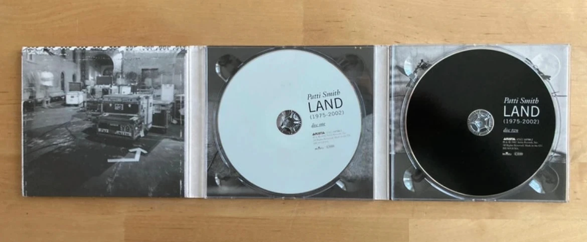 Caja de 2 CD digipack Patti Smith Land 1975-2002. – photo 3